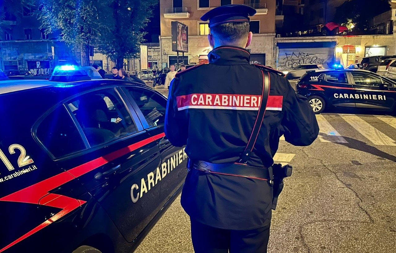 Agrigento, carabinieri setacciano luoghi della movida. Multe per 4mila euro