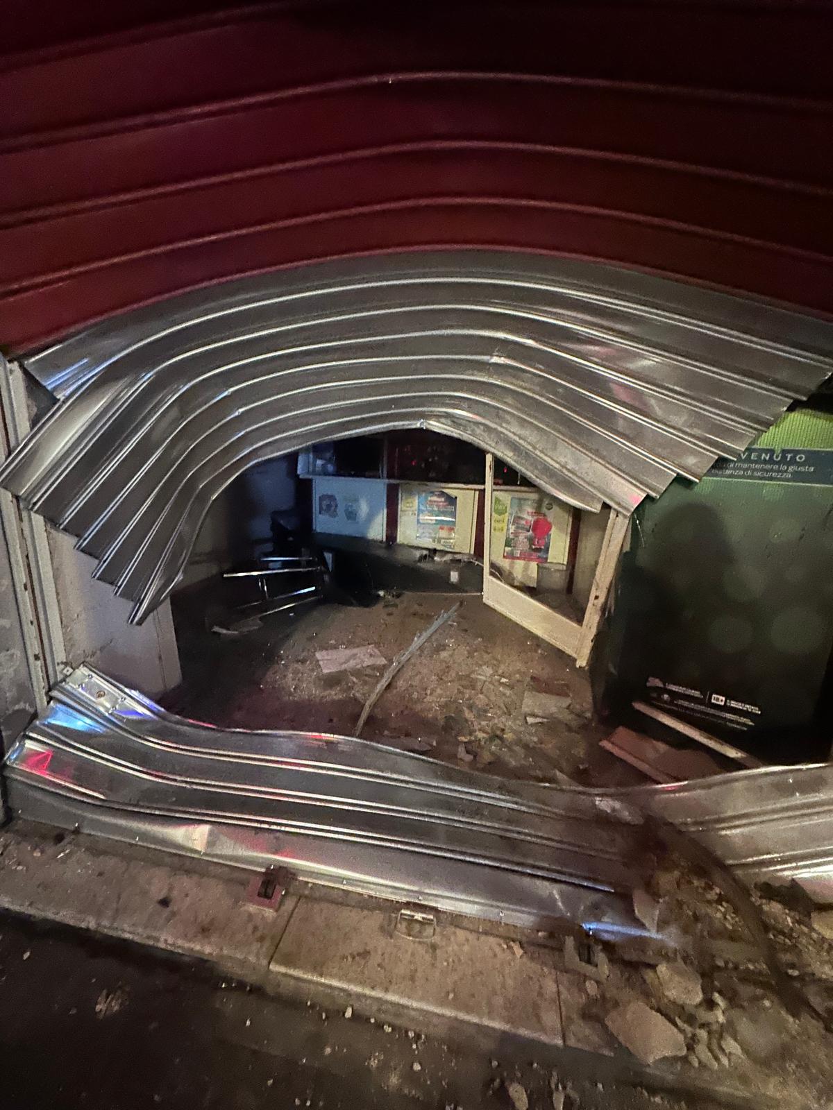 Ritrovata l’auto usata per il furto alla tabaccheria Bellavia