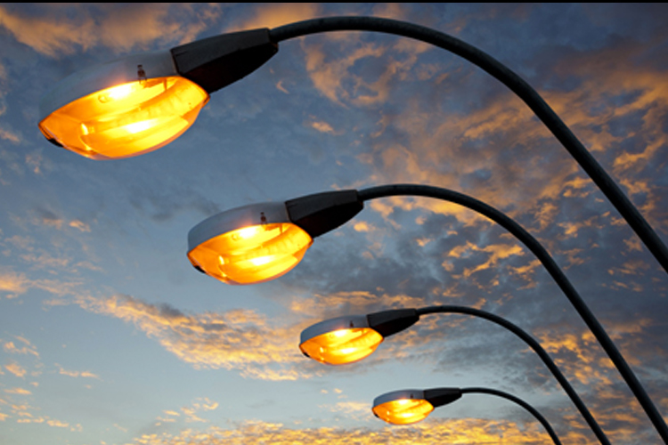 Campobello di Licata. Potenziata l’illuminazione pubblica in paese. Molte zone che ne erano sprovviste adesso possono contare su un servizio efficiente