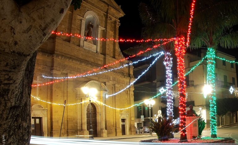 Canicattì s’illumina per Natale. Gli scatti più belli di Salvatore Farruggio