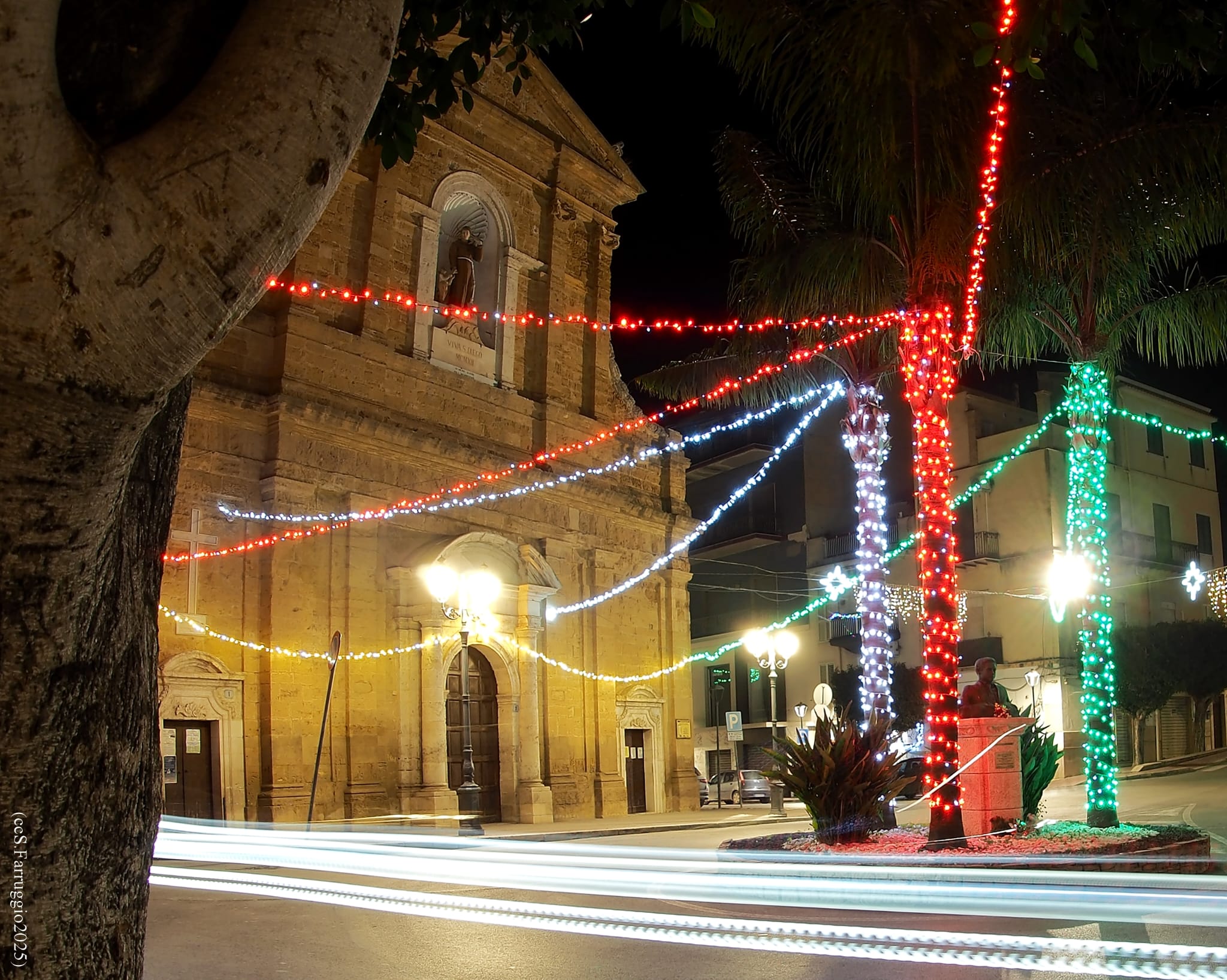 Canicattì s’illumina per Natale. Gli scatti più belli di Salvatore Farruggio