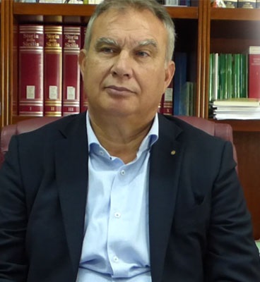 Scuola. Al via le iscrizioni. Parte la “caccia” agli studenti da parte degli istituti