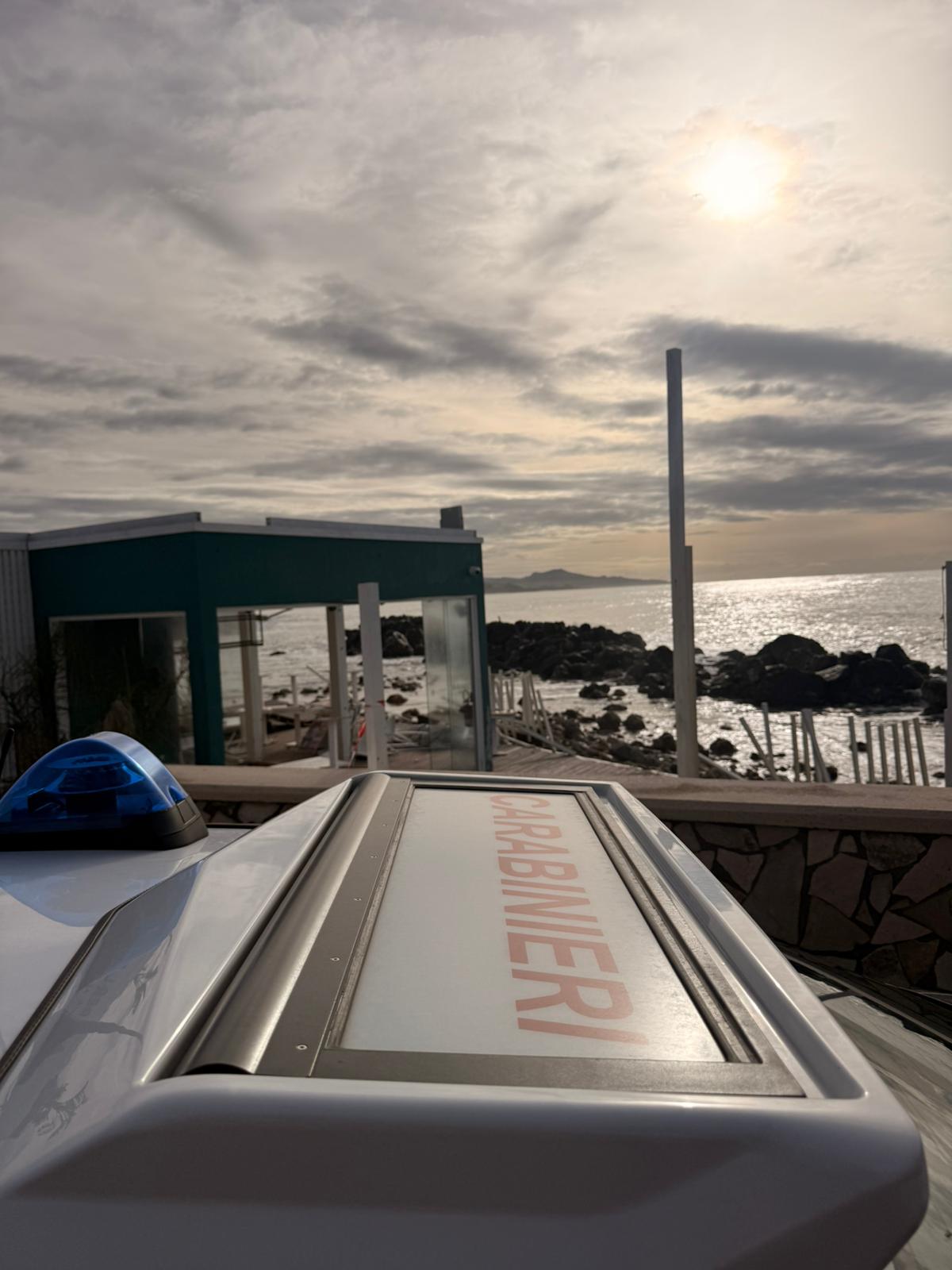 Agrigento, in manette due nordafricani. Stavano compiendo un furto in un locale danneggiato dal ciclone