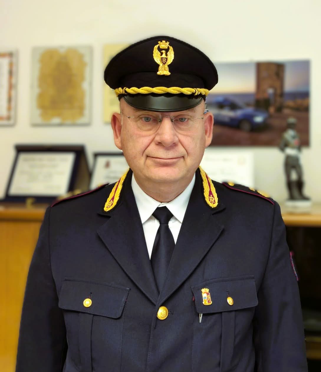 In pensione il commissario  Palilla. Per 14 anni ha diretto la polstrada di Canicattì