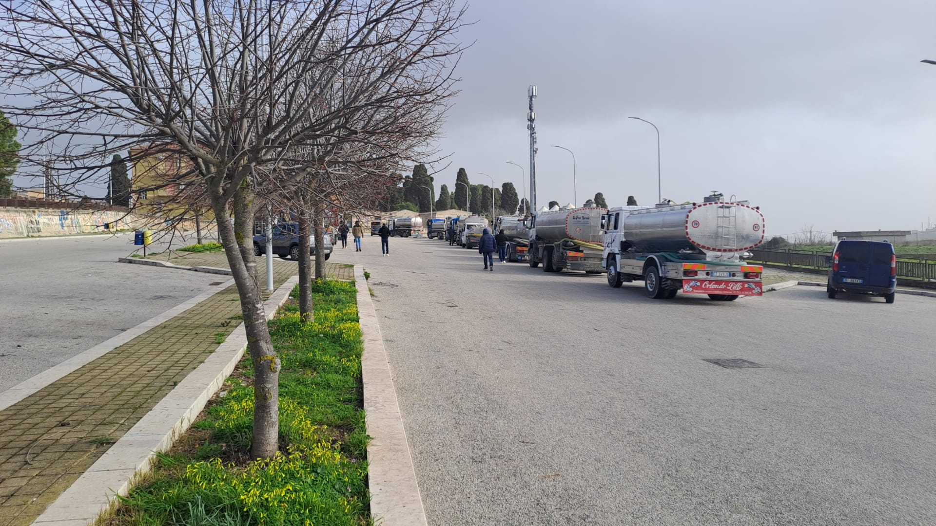 Canicattì, continua il blocco delle autobotti. Oggi alle 17 vertice convocato dal Prefetto