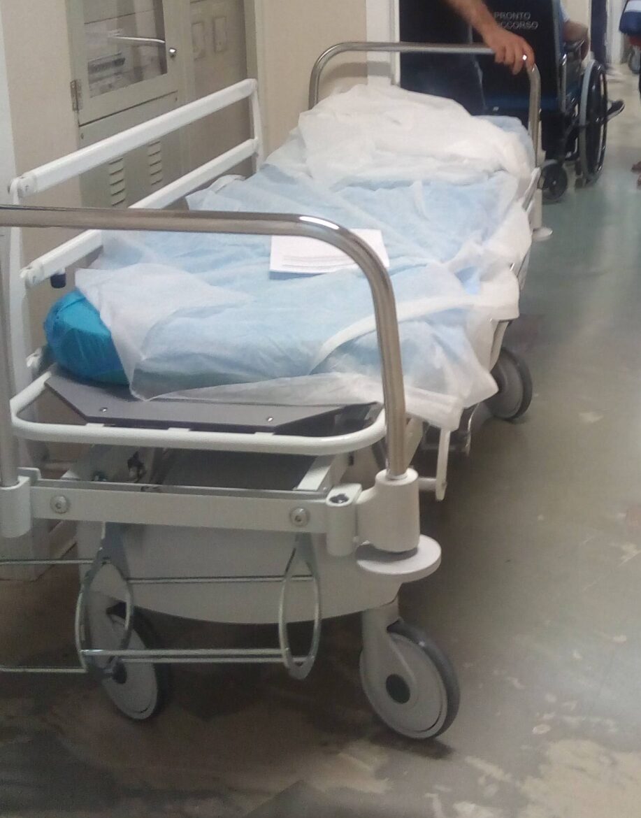 Canicattì, aggredisce medico del Barone Lombardo. Denunciato.