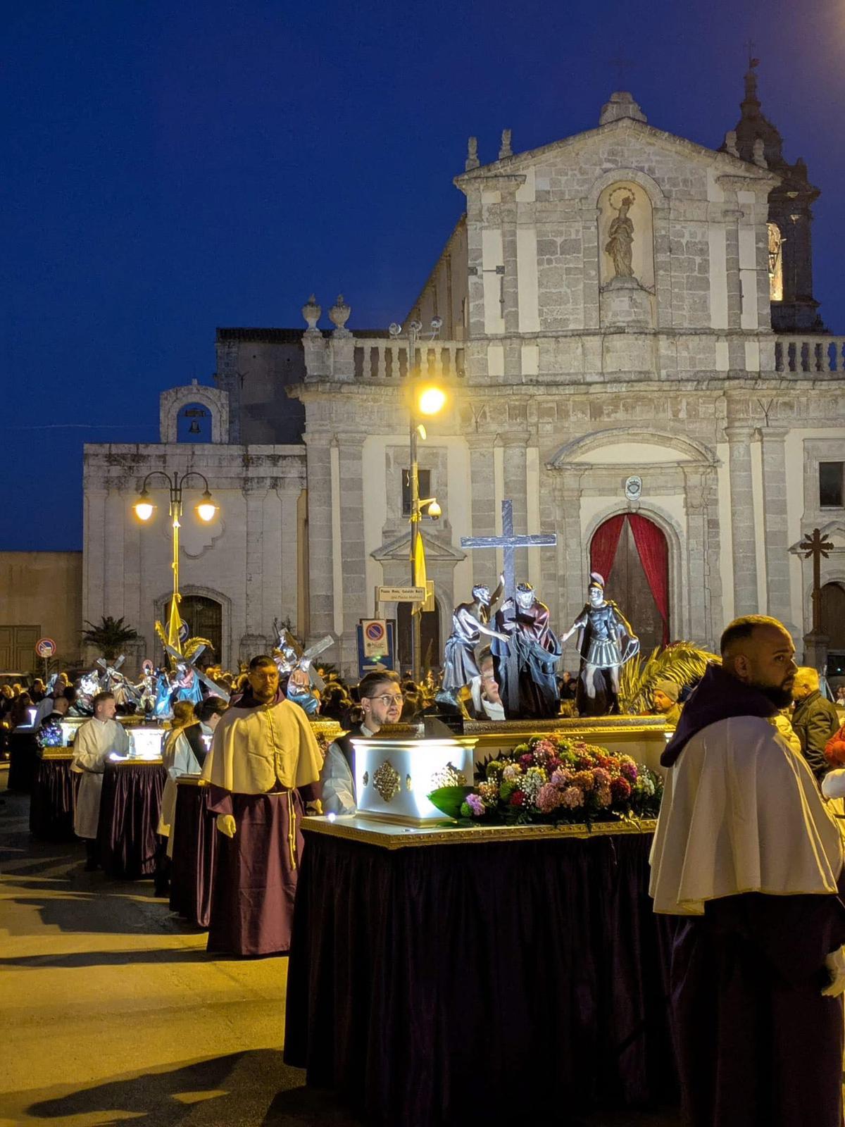 Martedì Santo in processione: i “Piccoli Misteri” e la tradizione secolare di San Cataldo”