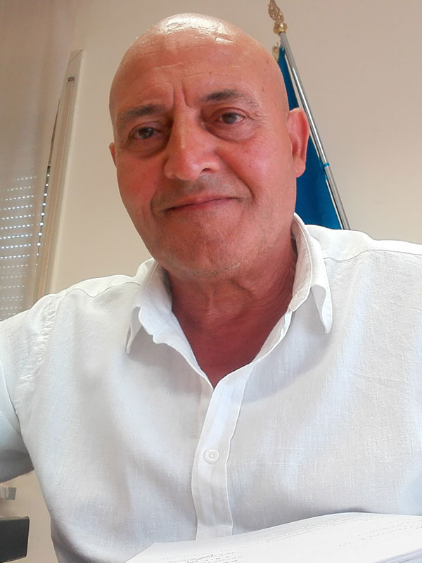 Agrigento, durante gli spettacoli per gli studenti danneggiati palchetti al Teatro Pirandello. Cirino: Rispetto del luogo