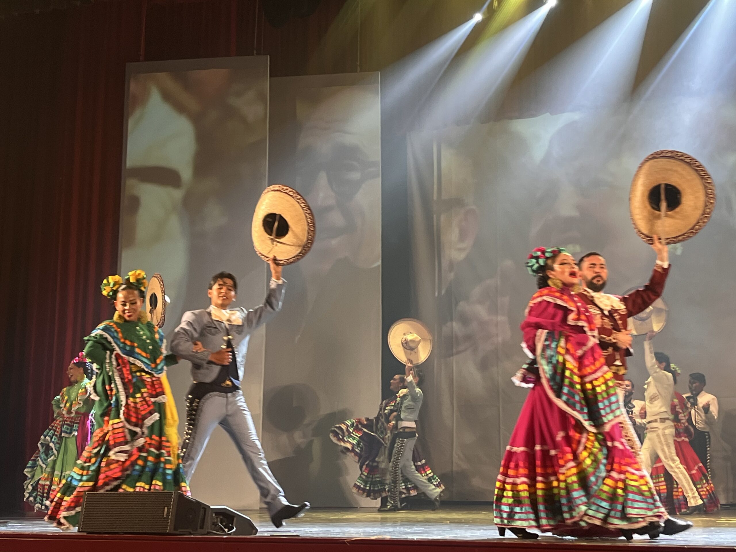 Mandorlo in Fiore, al Messico Tempio D’Oro e Premio Ugo Re Capriata