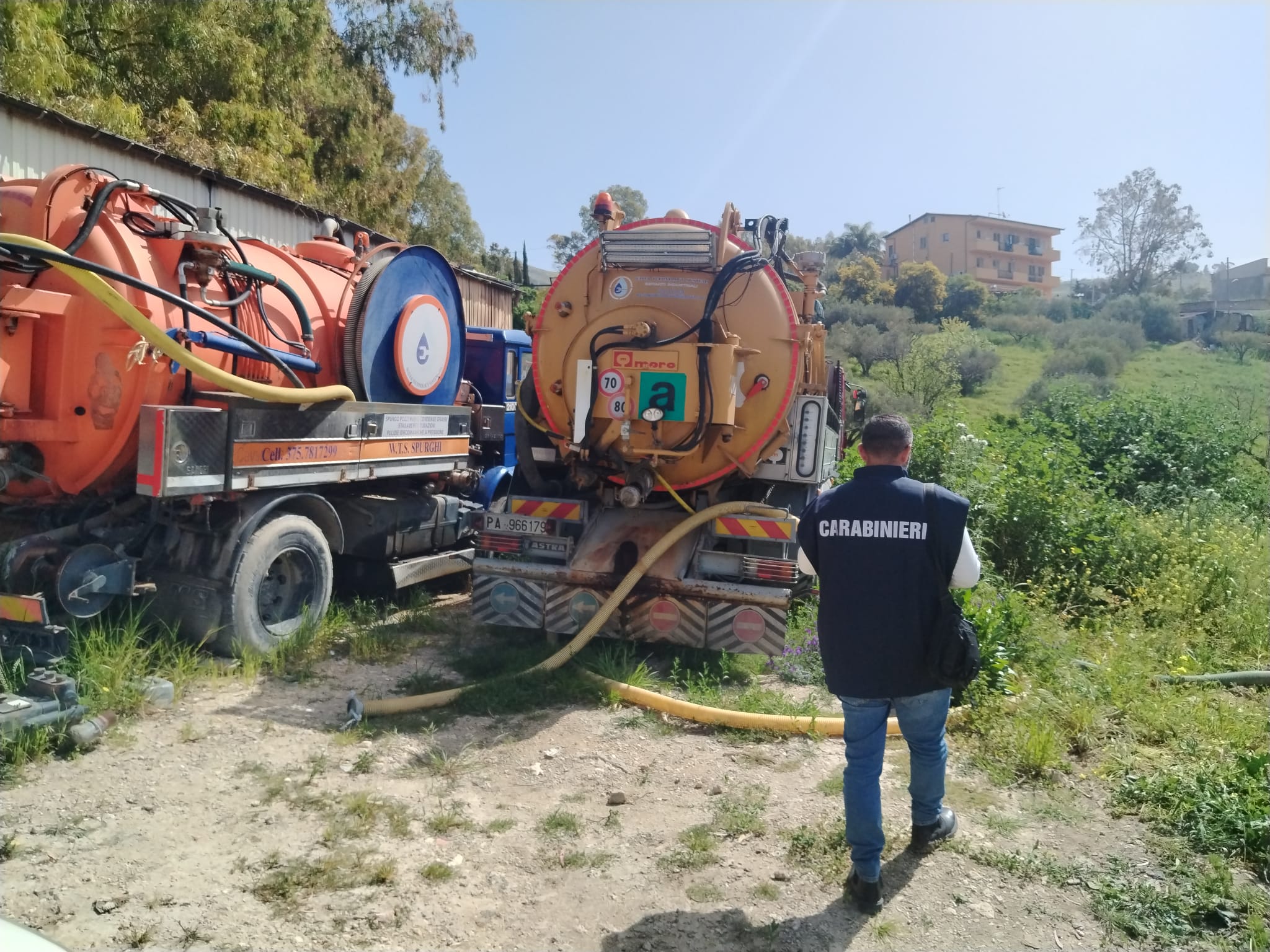 Rifiuti speciali, scarichi nel terreno e officina abusiva: scoperta maxi discarica ad Agrigento