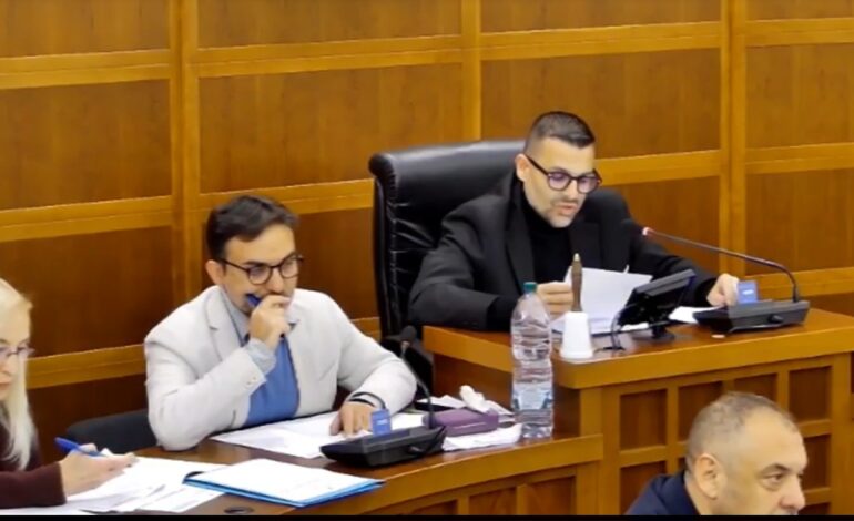 Canicattì, Vincenzo Corbo rimane sindaco. Non passa la mozione di sfiducia