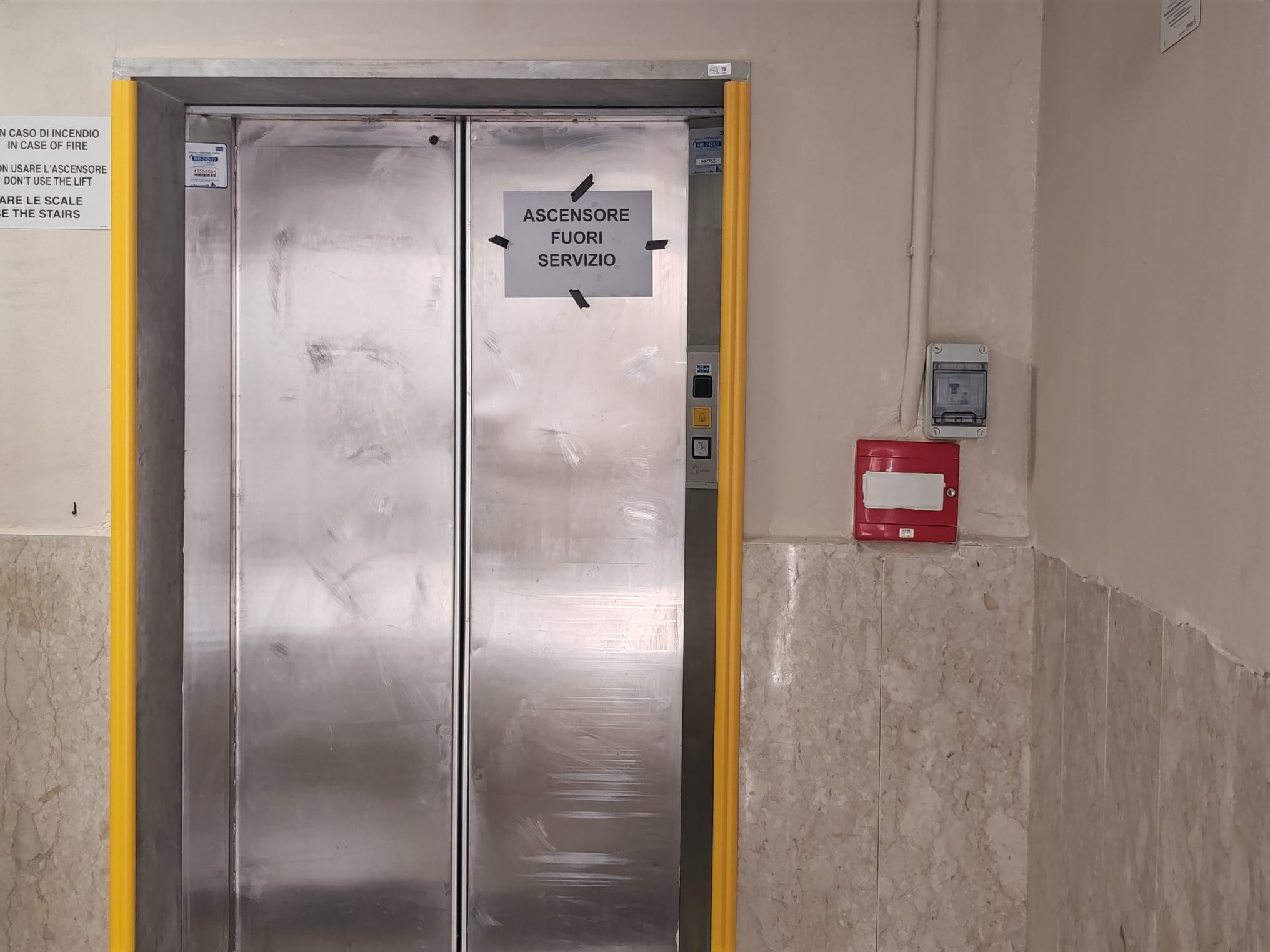 Canicattì, Casa di Comunità inaugurata a febbraio ma da quasi un mese l’ascensore è fuori servizio. Problemi per i tanti anziani che devono recarsi ai piani superiori per le visite mediche specialistiche