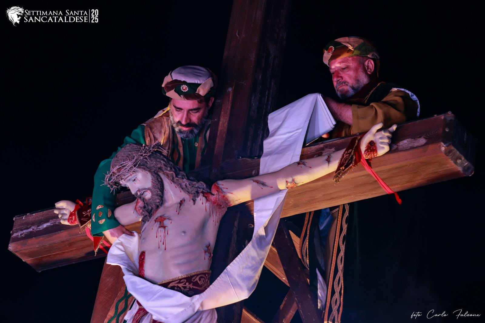 San Cataldo, “A Scinnenza” 2026: tradizione, innovazione e fede nella Sacra Rappresentazione del Venerdì  Santo