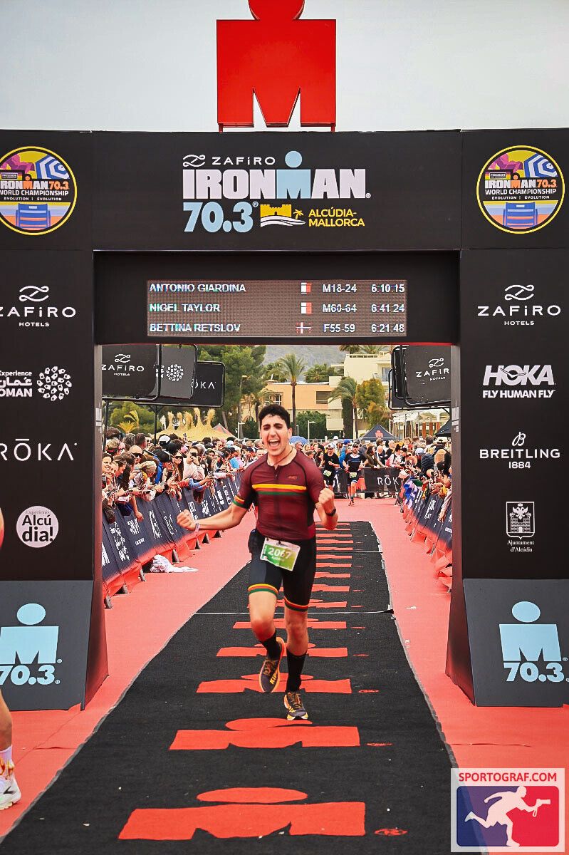 Un canicattinese tra i 2.700 all’Ironman 70.3 di Mallorca: Giardina chiude in 6h10′