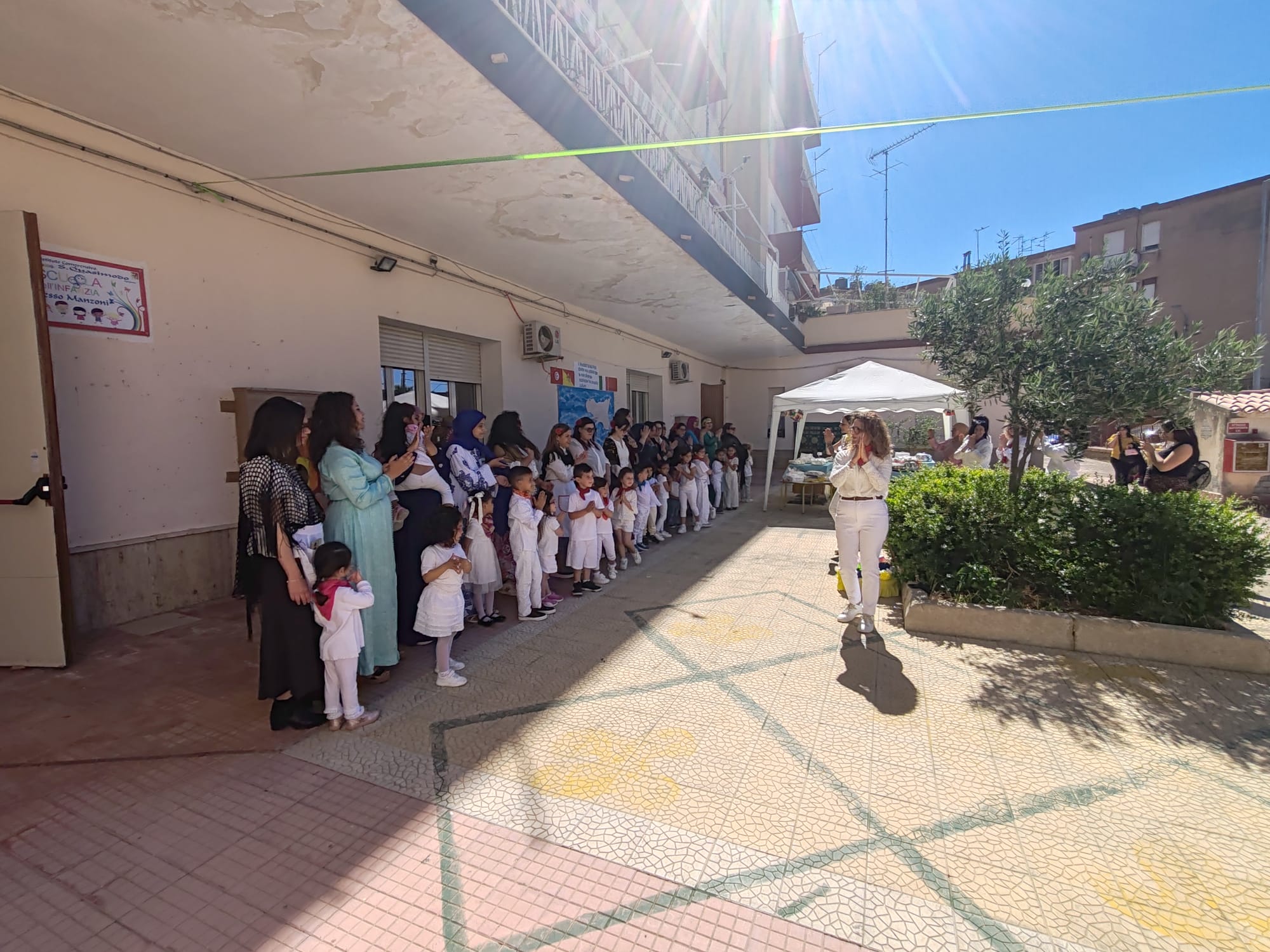 Agrigento, sorrisi e condivisione: al “Manzoni” celebrata la Giornata dell’Intercultura (Video)