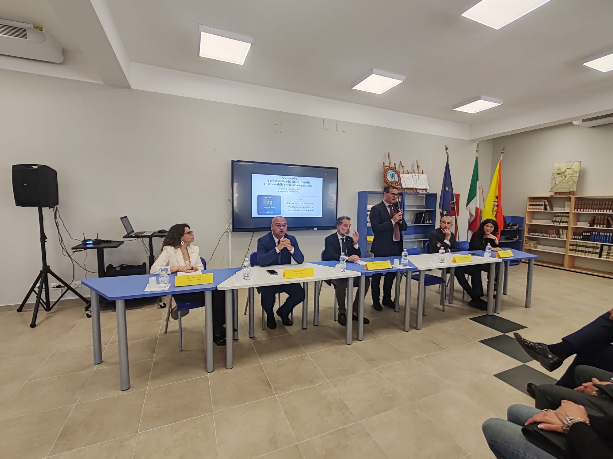 Ecomafie, a Campobello di Licata l’europarlamentare Giuseppe Antoci (Video)