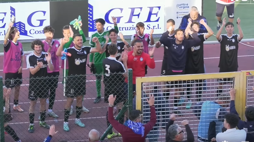 L’Akragas vola in finale playoff: decisivi i rigori, Manna protagonista della sfida