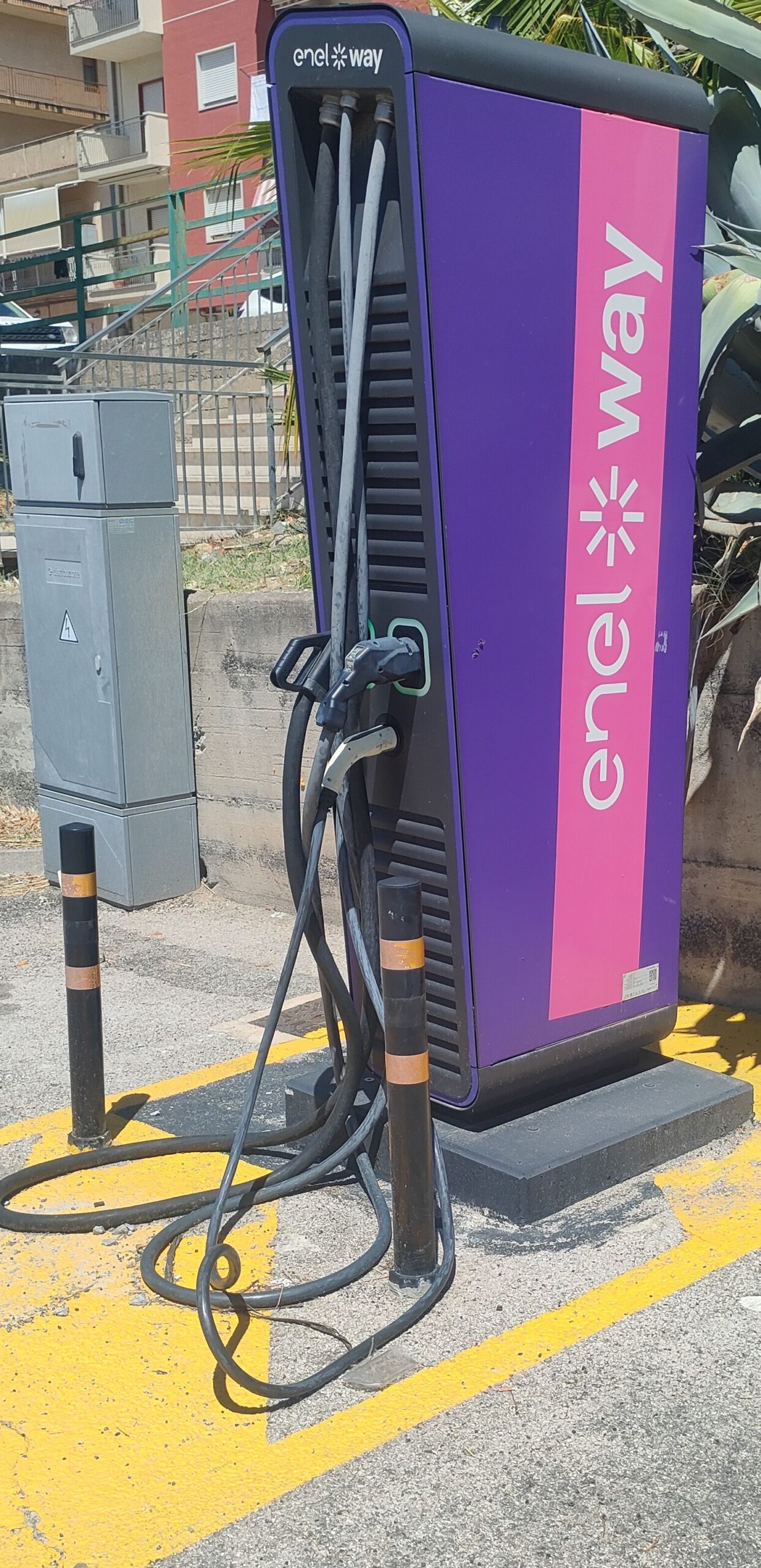 SAN CATALDO VERSO LA MOBILITÀ SOSTENIBILE: RINNOVATA L’INTESA CON ENEL X WAY