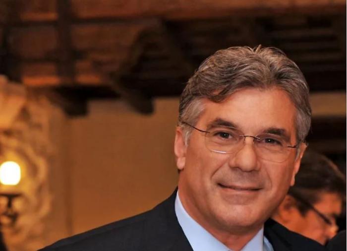 Travolto dall’inchiesta sul Cefpas Riccardo Gallo si sospende da Forza Italia