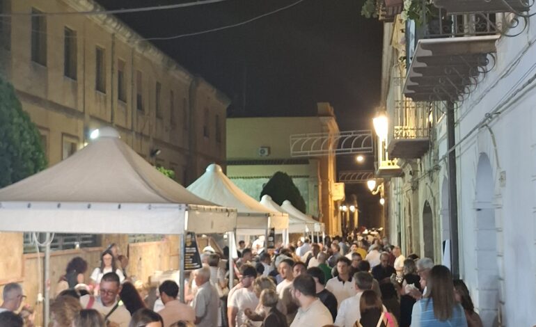 Grande successo per “Borgo dei Sapori 2026”: Naro riscopre il cuore del suo centro storico