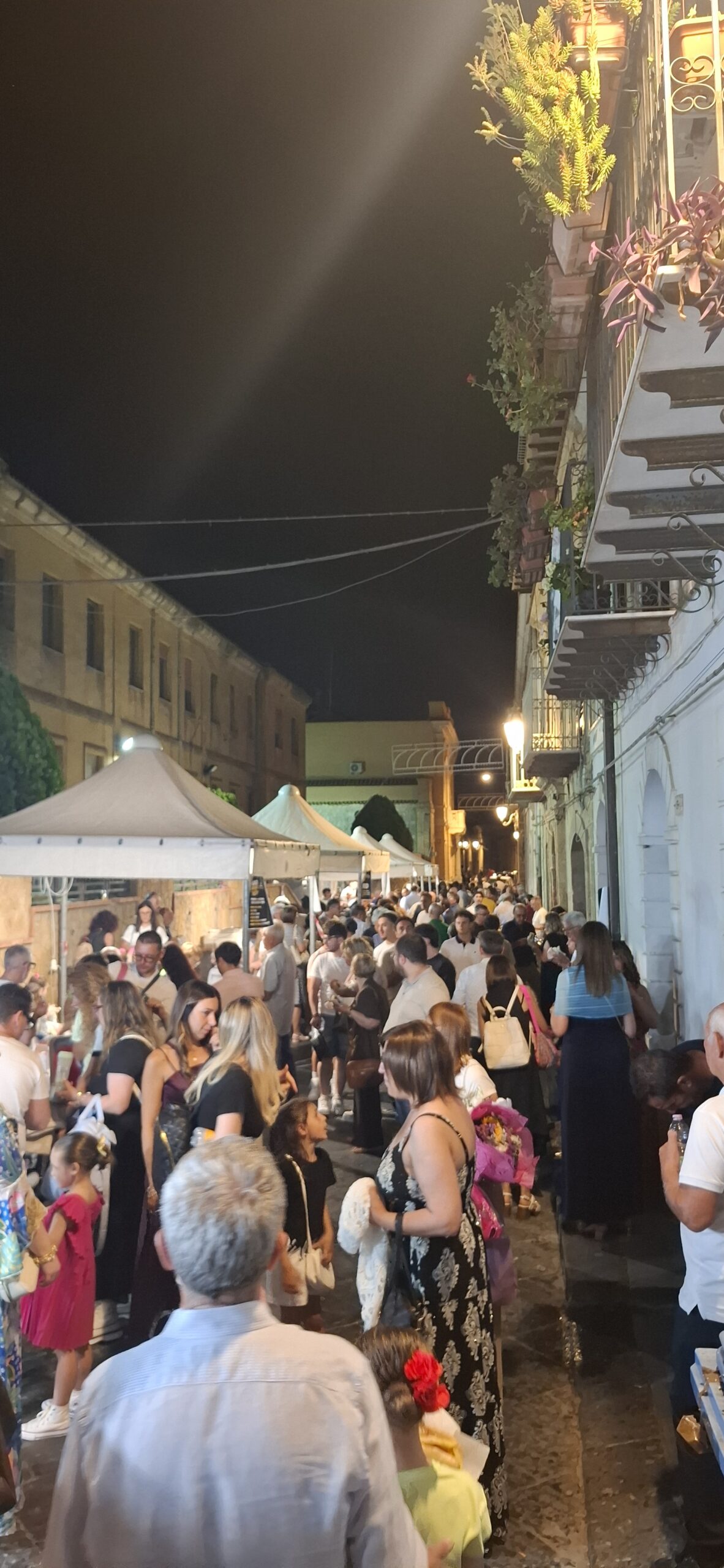 Grande successo per “Borgo dei Sapori 2026”: Naro riscopre il cuore del suo centro storico