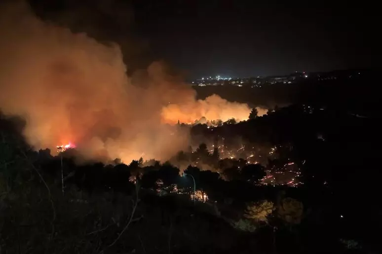 Incendi, ok allo stato di emergenza in Sicilia