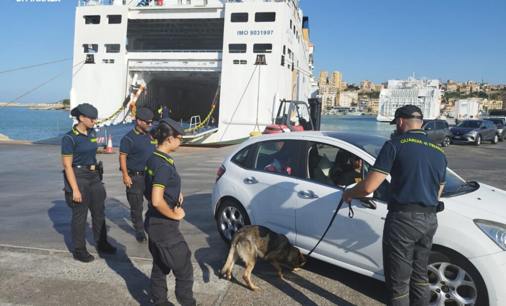 Gdf, ad Agrigento entra in servizio Nolly: il pastore tedesco antidroga