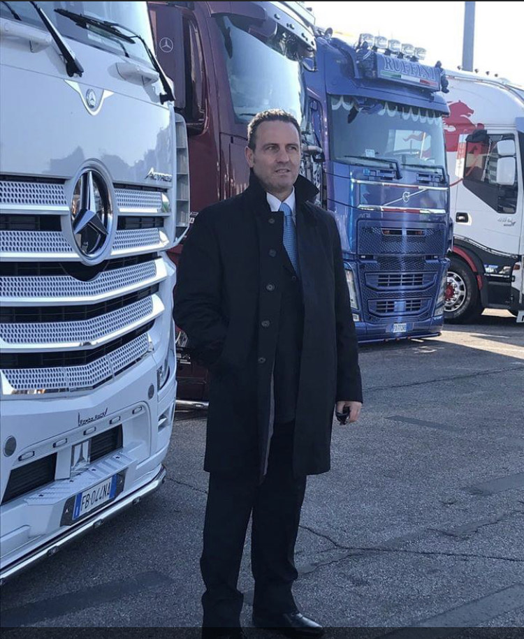 Protesta degli autotrasportatori siciliani. Tir fermi dal 16 al 20 ottobre